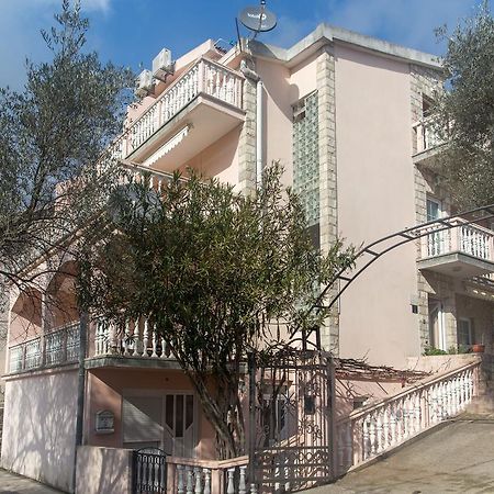 Guest House Almond Bečići 외부 사진