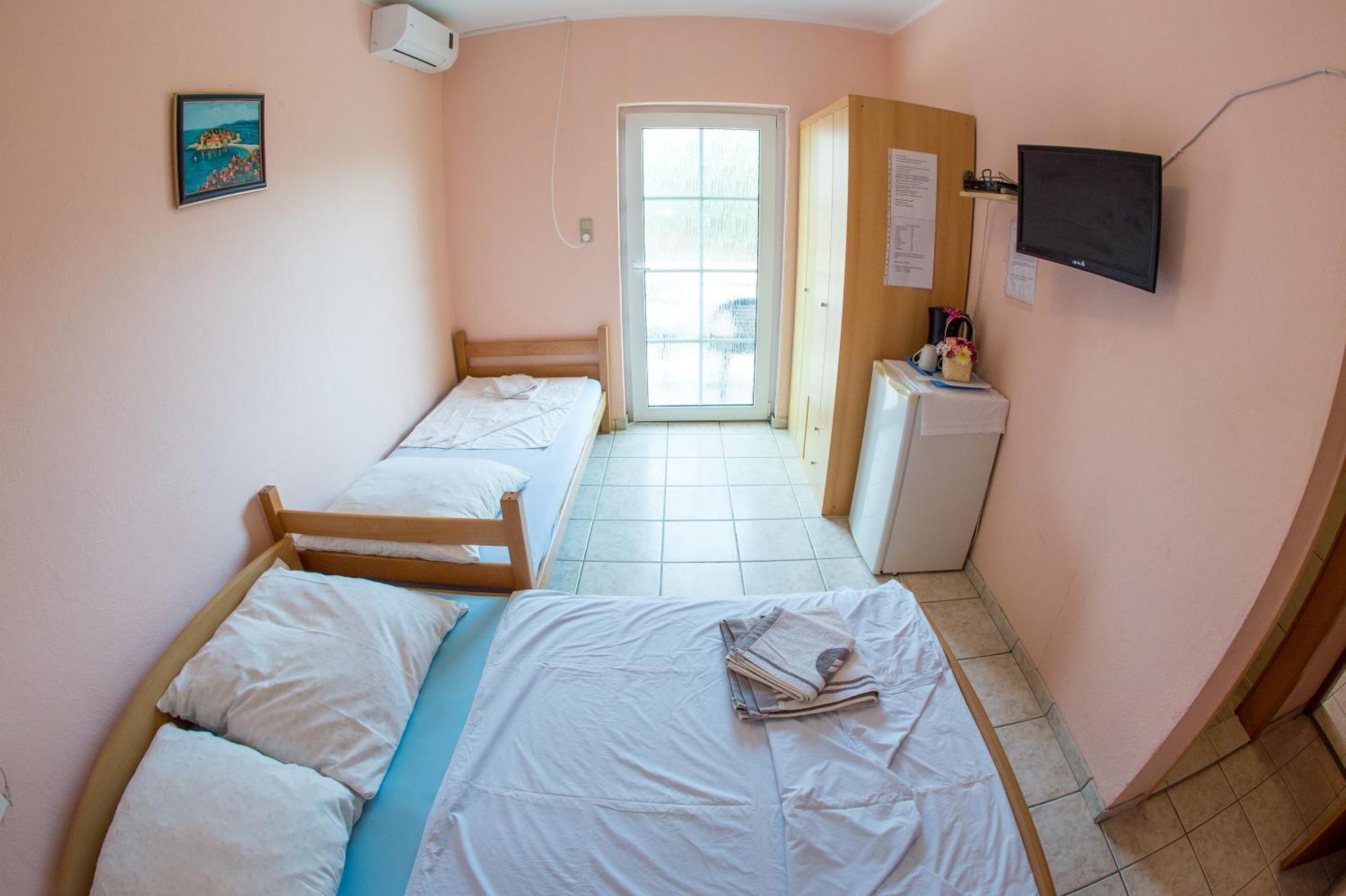 Guest House Almond Bečići 객실 사진