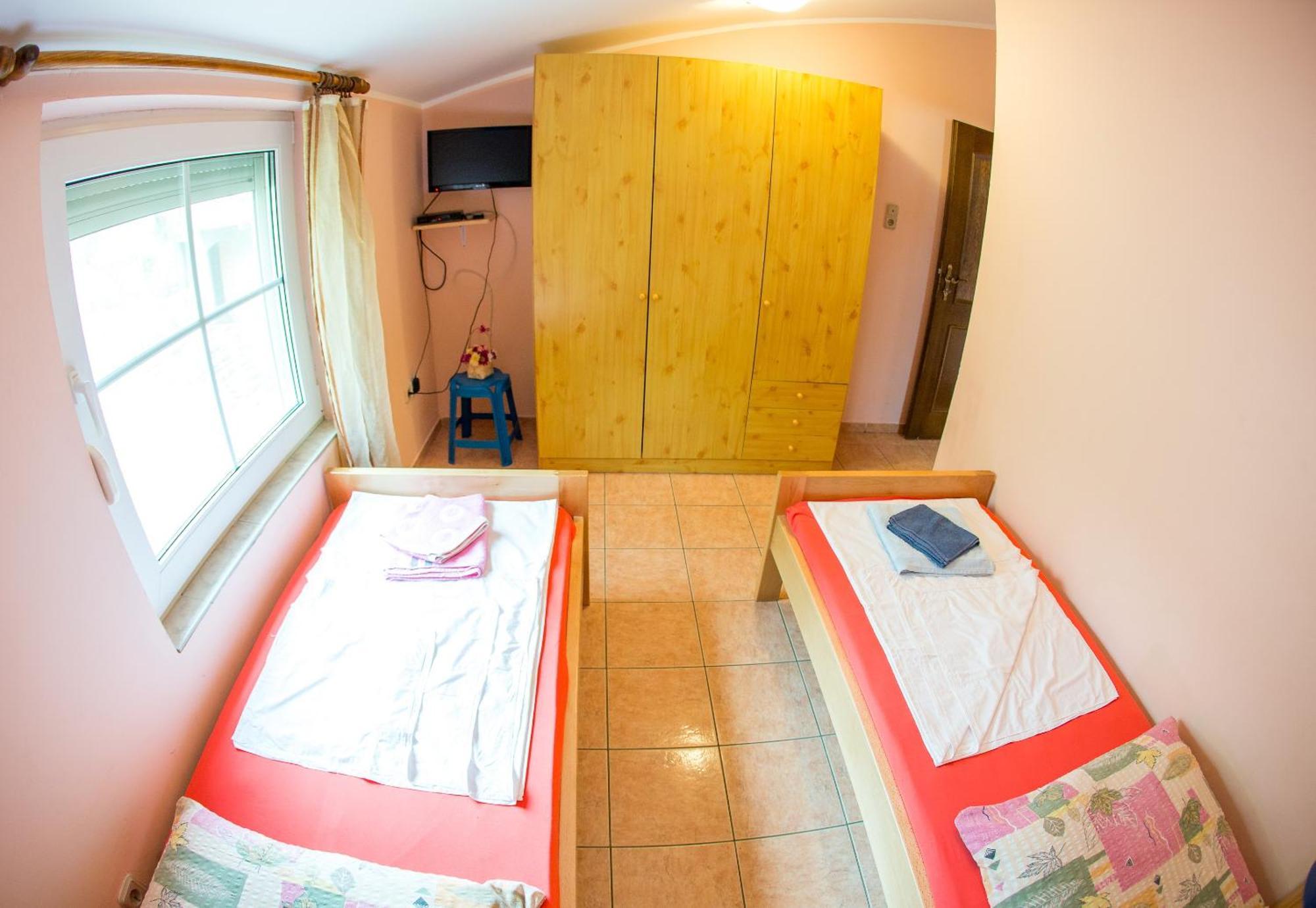 Guest House Almond Bečići 외부 사진
