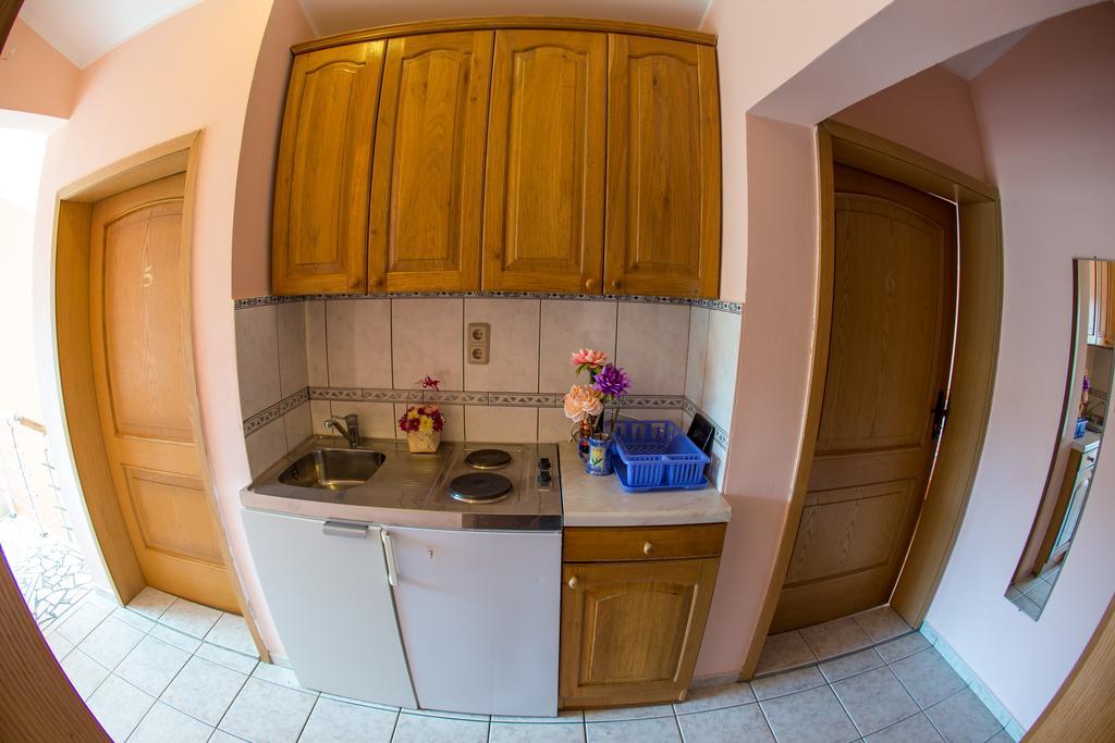 Guest House Almond Bečići 외부 사진